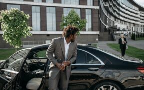 jak wynajac samochod