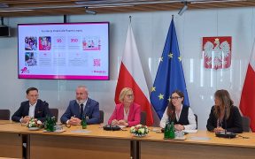 Wszystkie ręce na pokład, aby zwiększyć liczbę Polek wykonujących mammografię