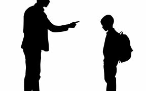 emocje-kontra-zasady-domowe-konflikty-rzadko-dotycza-tego-o-czym-naprawde-rozmawiamy