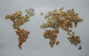 planujemy-wakacje-2026-wiecej-pytan-niz-rok-temu-jak-przygotowac-sie-finansowo-do-podrozy-w-niepewnych-czasach