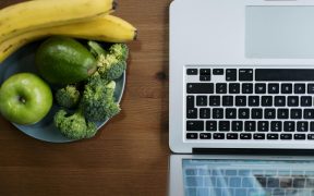 zdrowy-e-commerce-pierwszy-raport-e-izby-kompleksowo-omawiajacy-stan-zdrowia-menedzerow-zarzadzajacych-najdynamiczniej-rozwijajacym-sie-sektorem-gospodarki